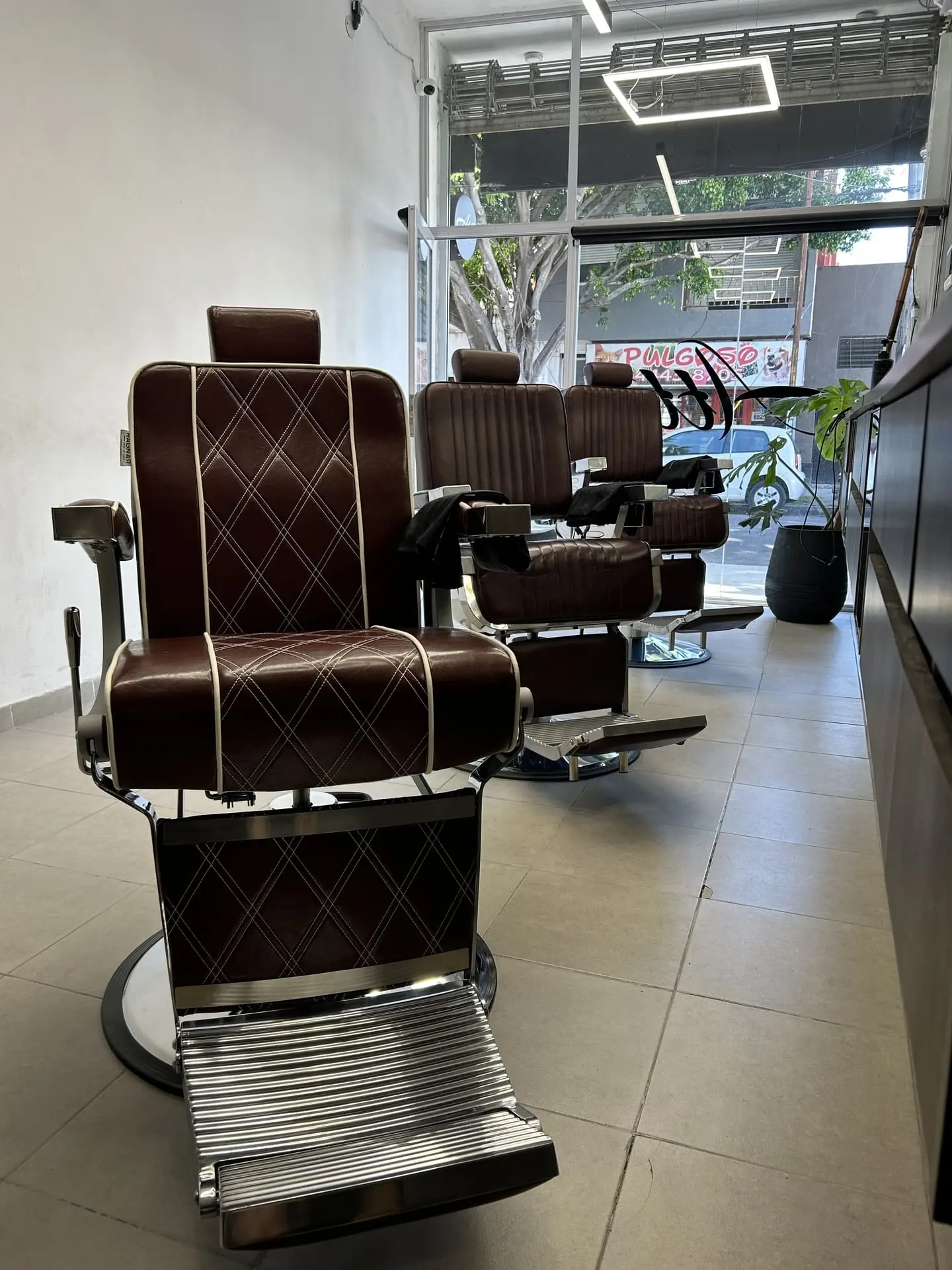 Interior de Att' Barber Style, barbería profesional en Haedo, Buenos Aires